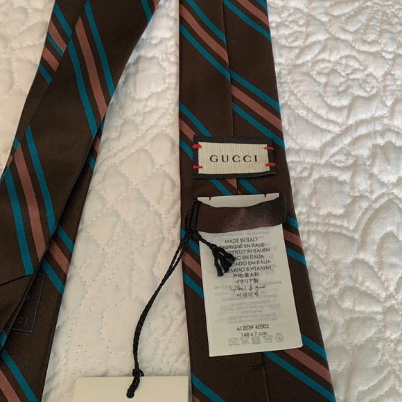 Authentic Gucci Gimental Striped Silk Tie in Brown - Picture 3 of 8